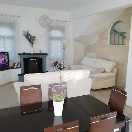 Βίλα Chrysanthemum *