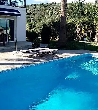 Βίλα Chrysanthemum Νέο Χωριό