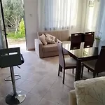 Вилла Chrysanthemum *