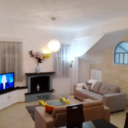 Villa Chrysanthemum