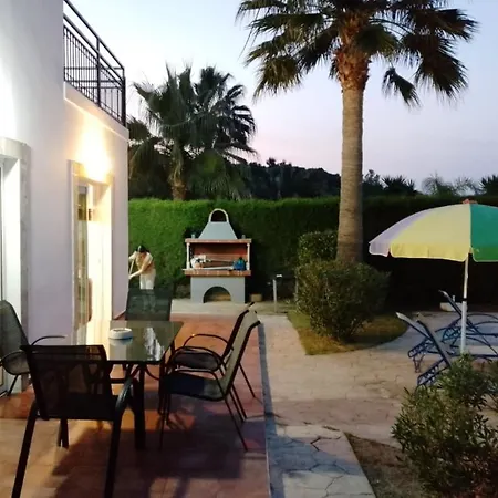 Villa Chrysanthemum